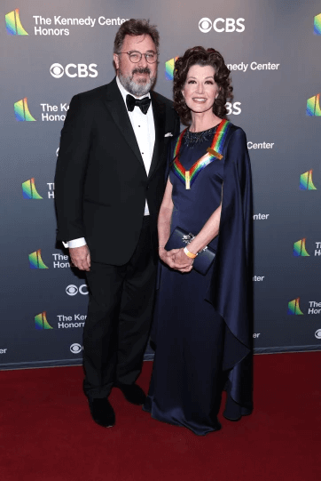 Amy Grant at 45th Kennedy Center Honors red carpet look
