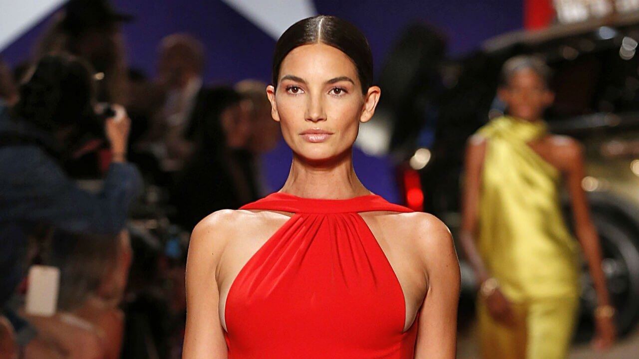 Lily Aldridge ramp walk