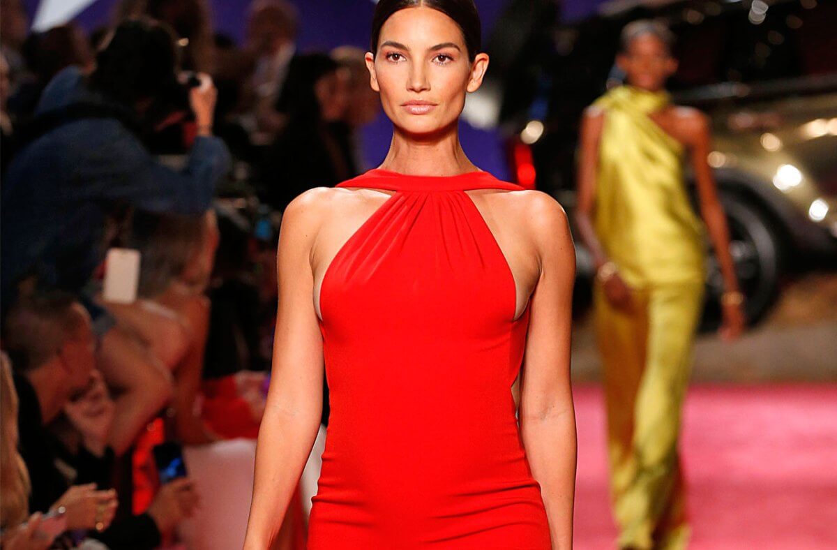 Lily Aldridge baby bump ramp walk