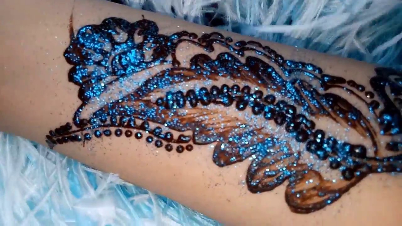 Unique mehndi design 