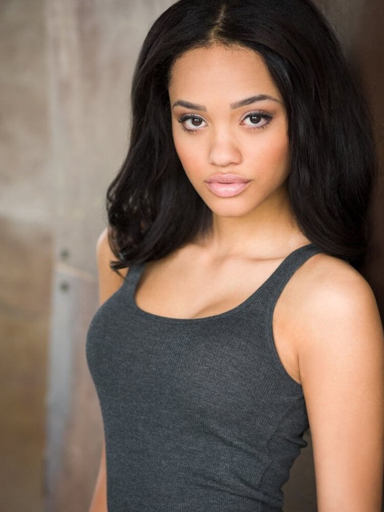 Kiersey Clemons