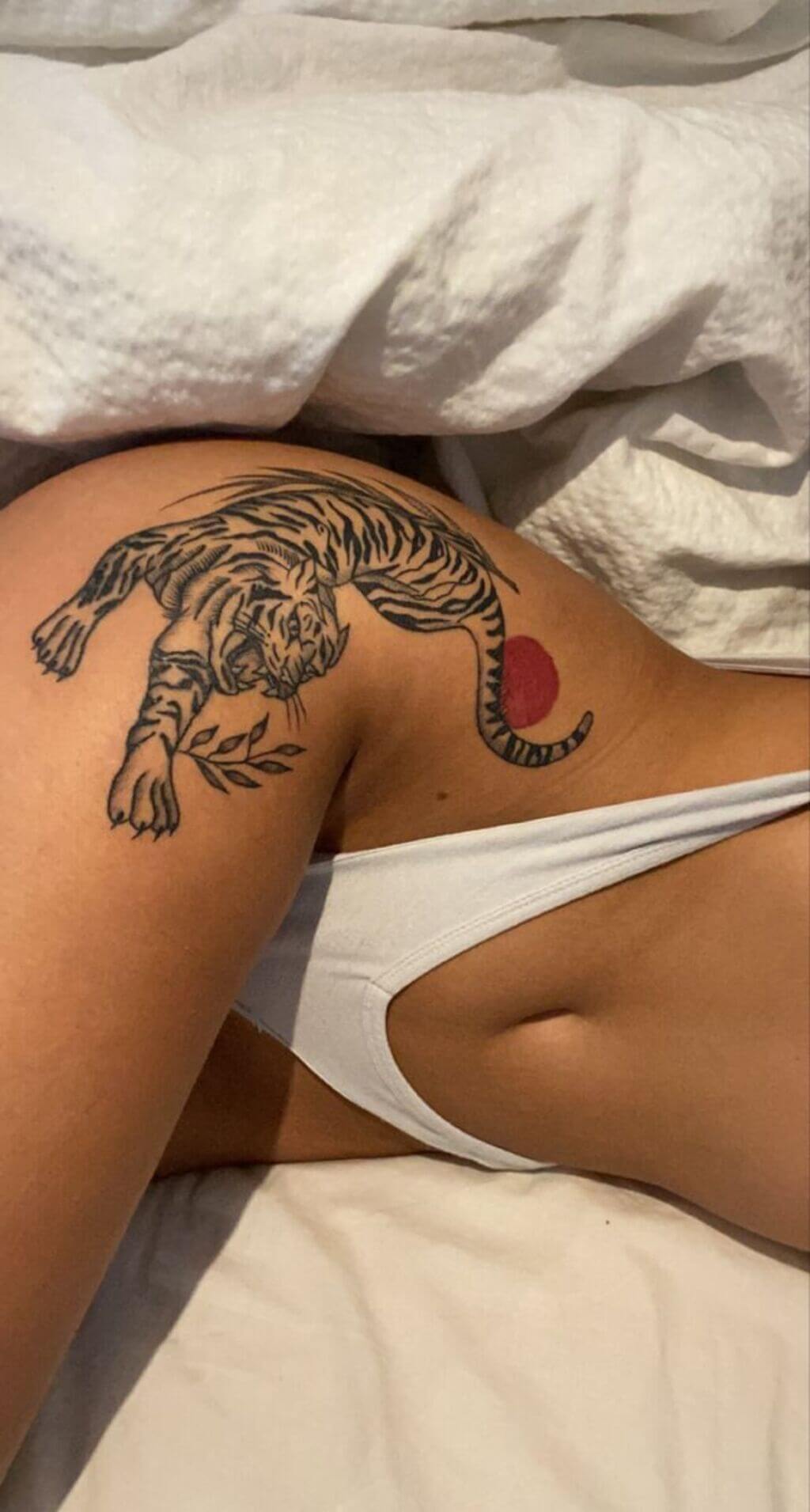 Tiger Feminine Classy Thigh Tattoos