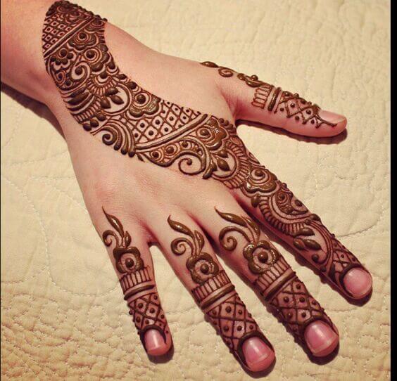 Half Hand Simple Mehandi Designs 