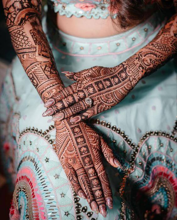 Mehandi Design For Every Minimalist Bride