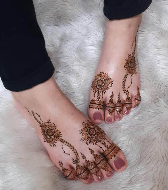 Mehndi Designs For Your Feet