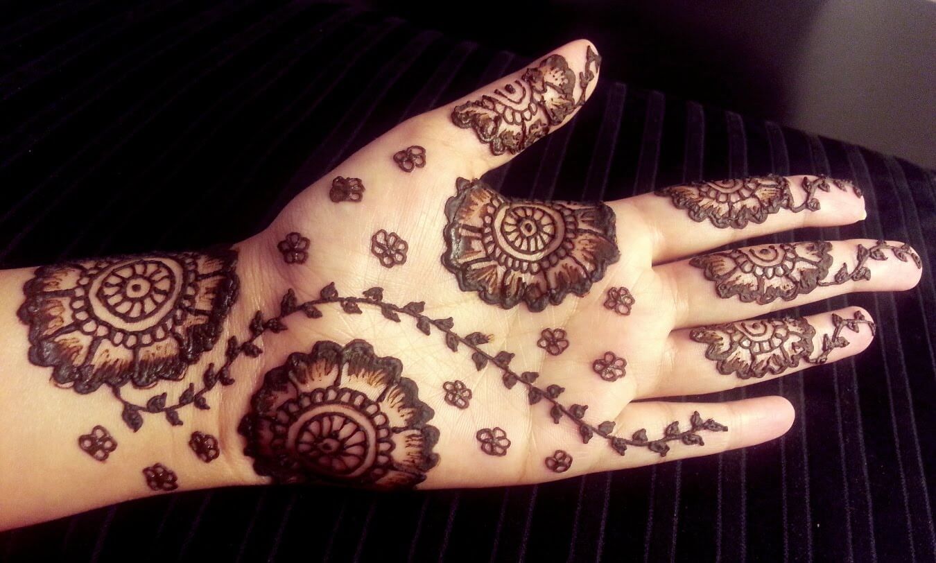 simple mehndi designs for front hands