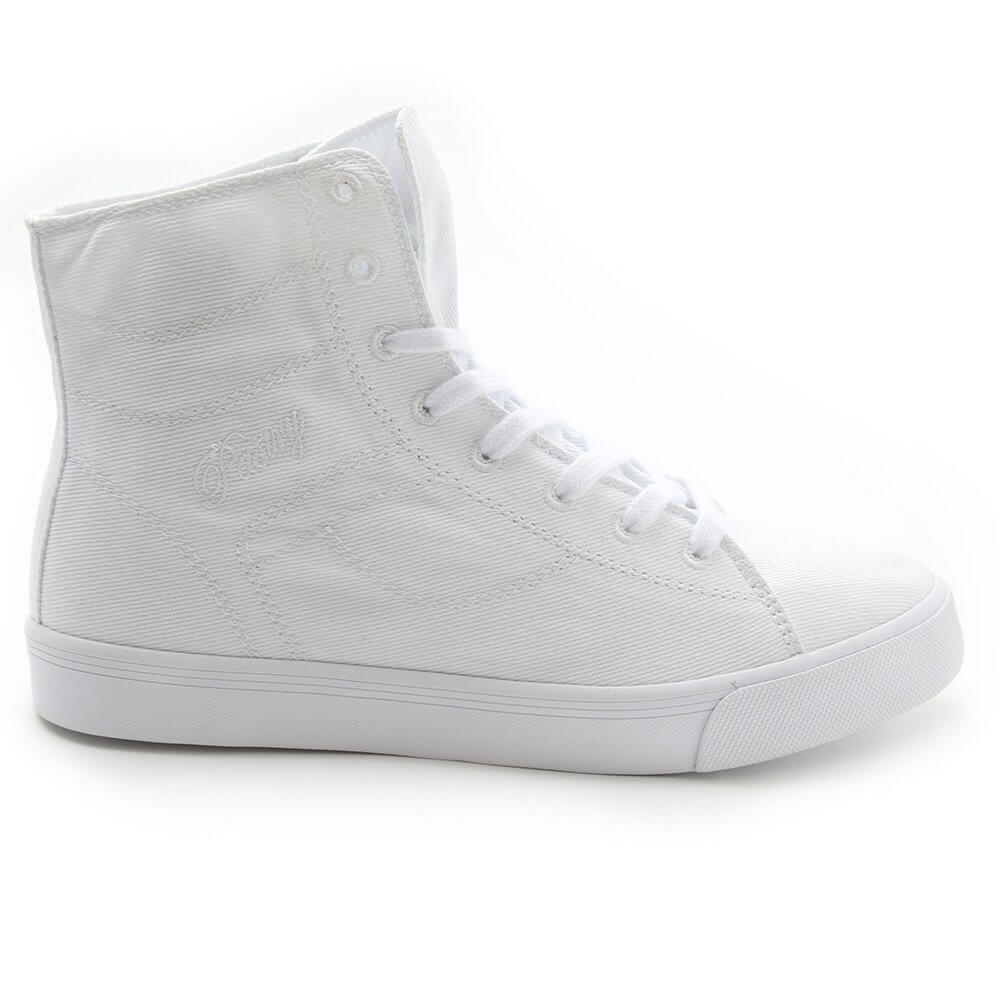 white sneaker outfits for women