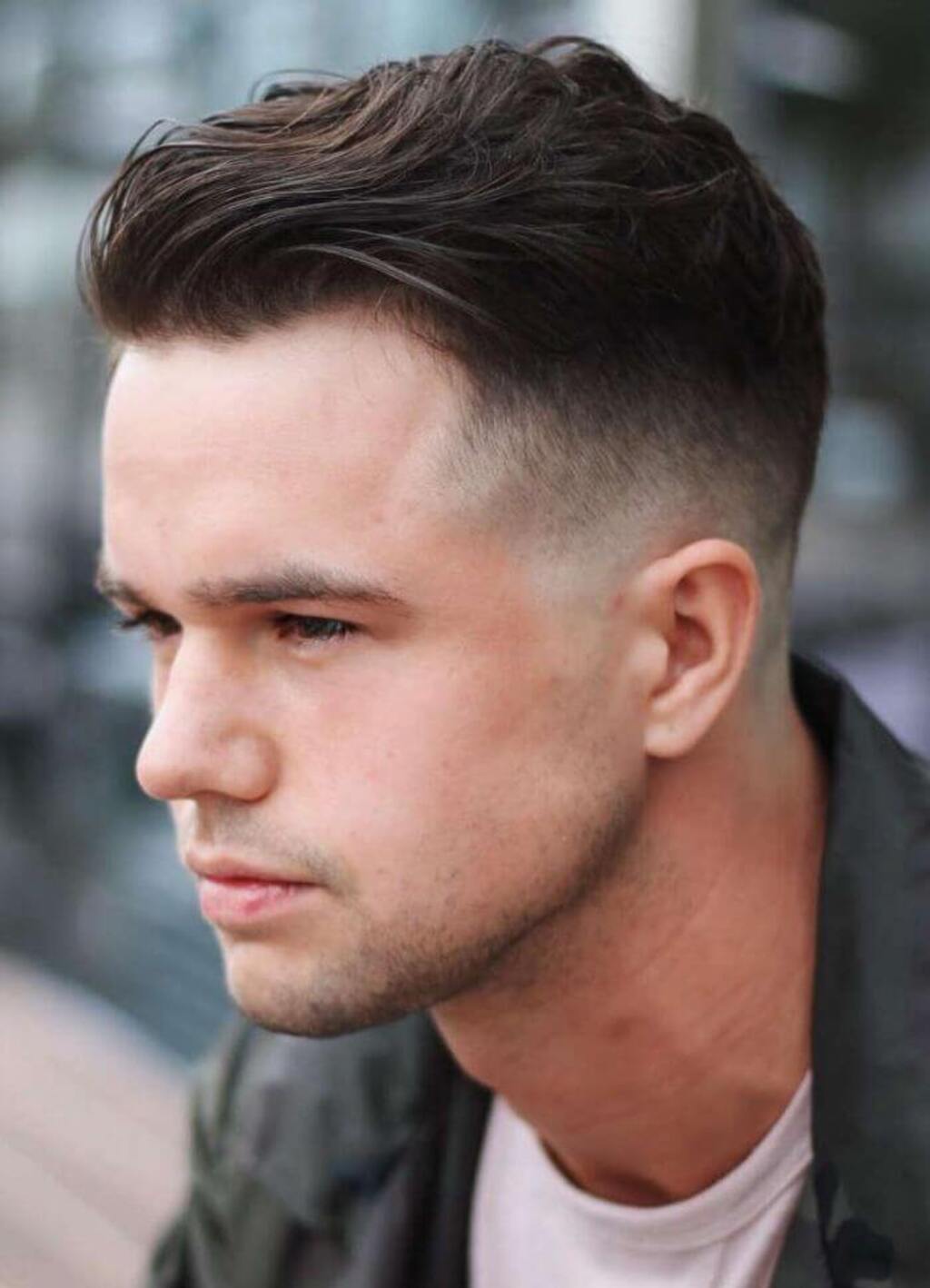 HAIRSTYLE FOR ROUND FACES MALE