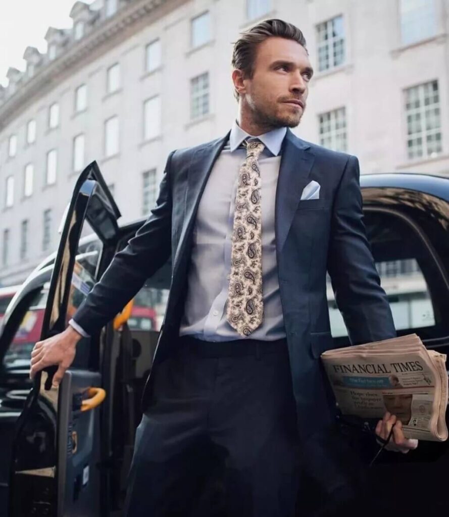 How to Dress in Your 30s Man to Look Sharp and Elegant