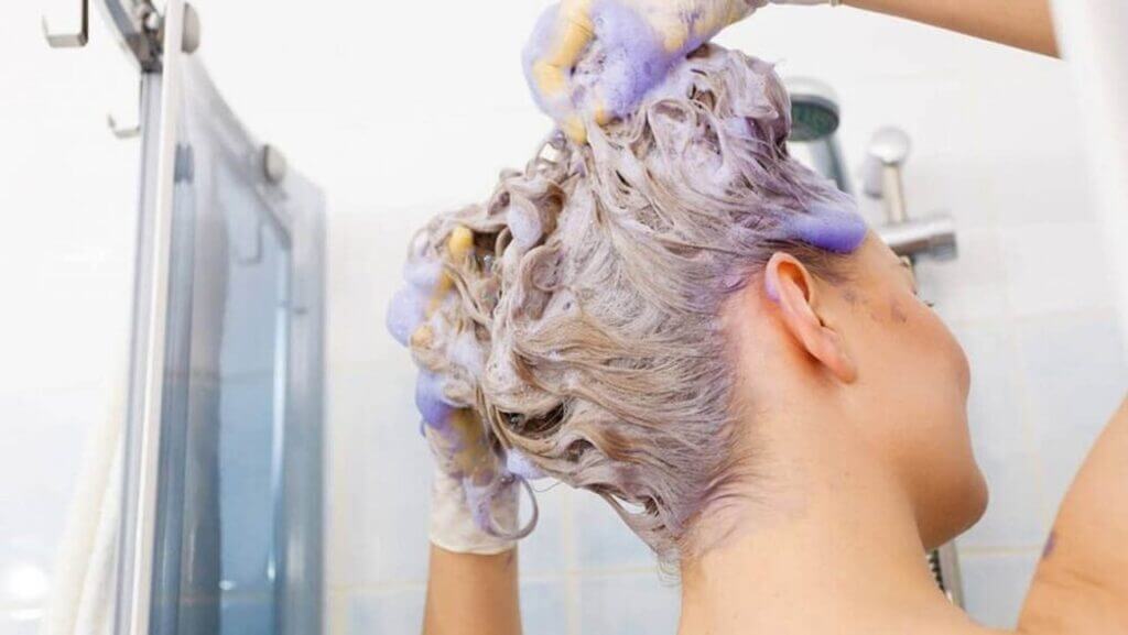 How to Bleach Your Hair Without Hustling to the Salon