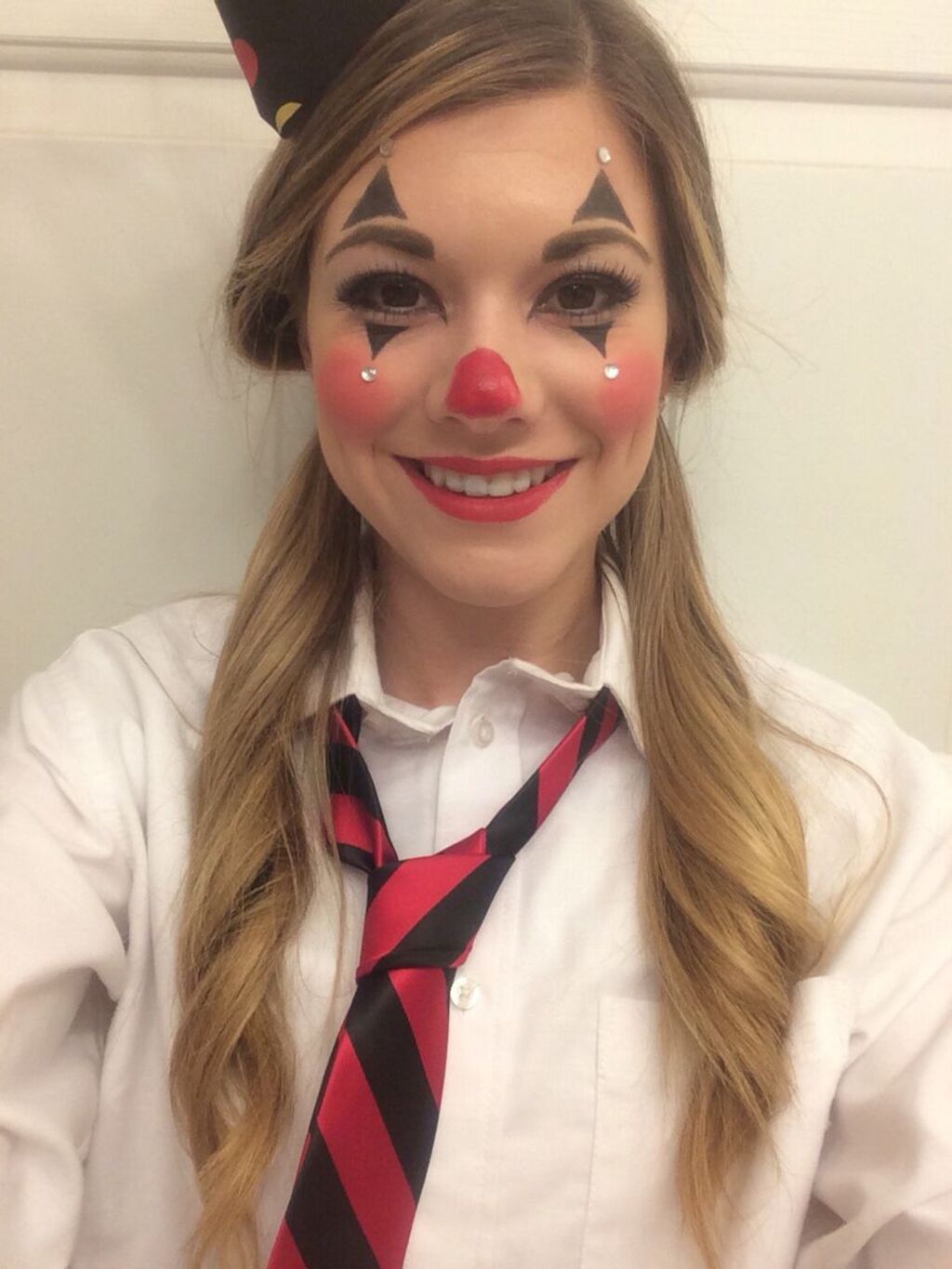 25 Best Creepy Clown Makeup Ideas For