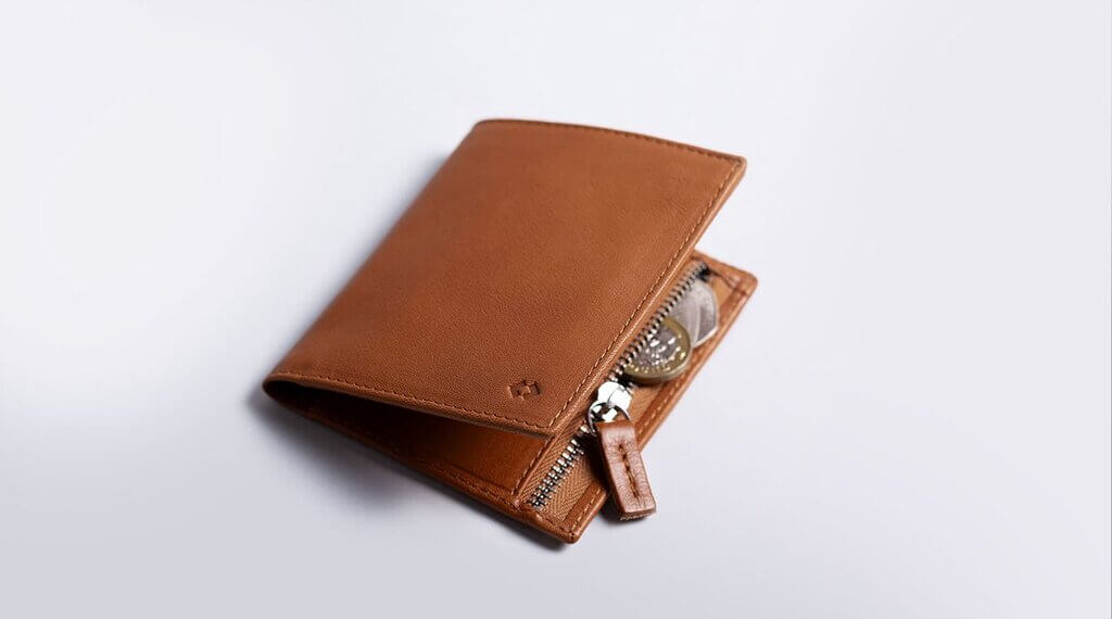 Best Luxury Wallets and Cardholders