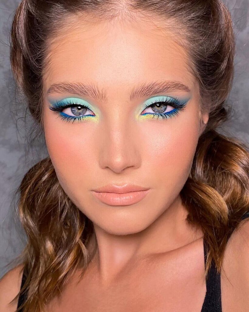 11 Best Makeup Looks to Make an Attractive Face