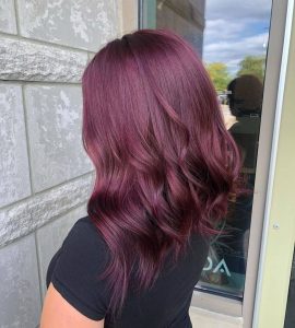 17 Amazing Burgundy Hair Color to Make an Attractive Hair