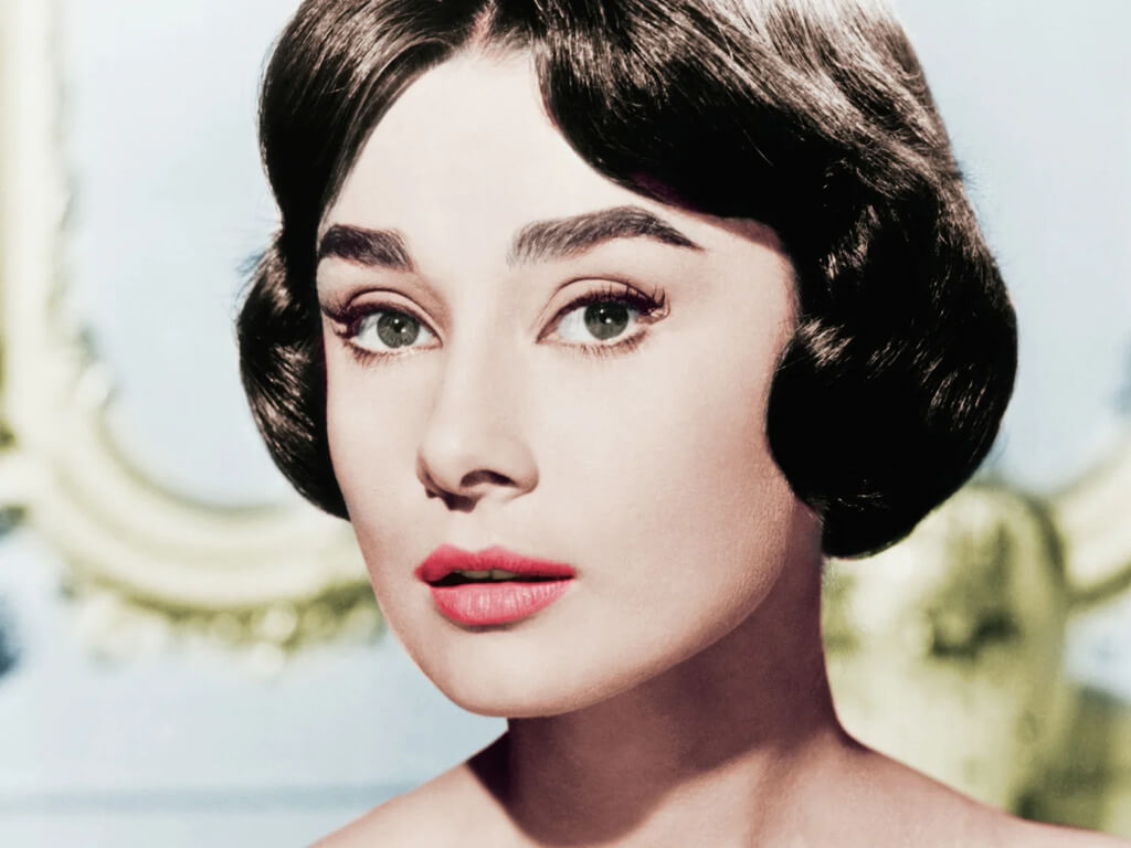 Audrey Hepburn a Most Beautiful Women in the World