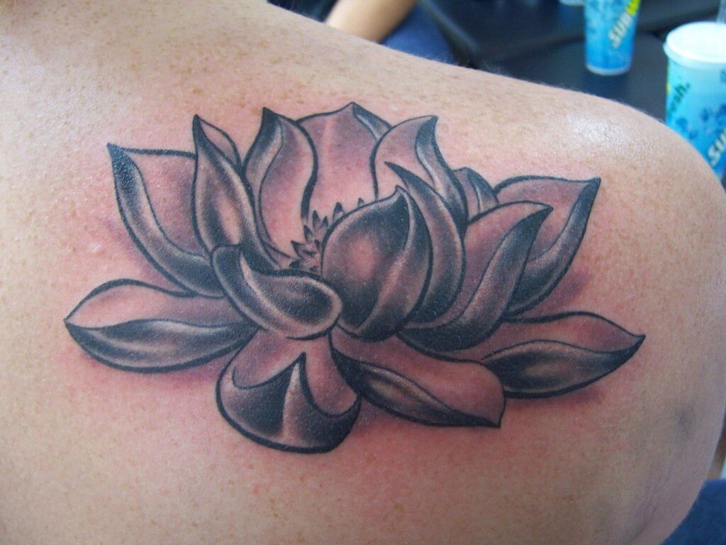 Flower Tattoo: tattoo ideas for men