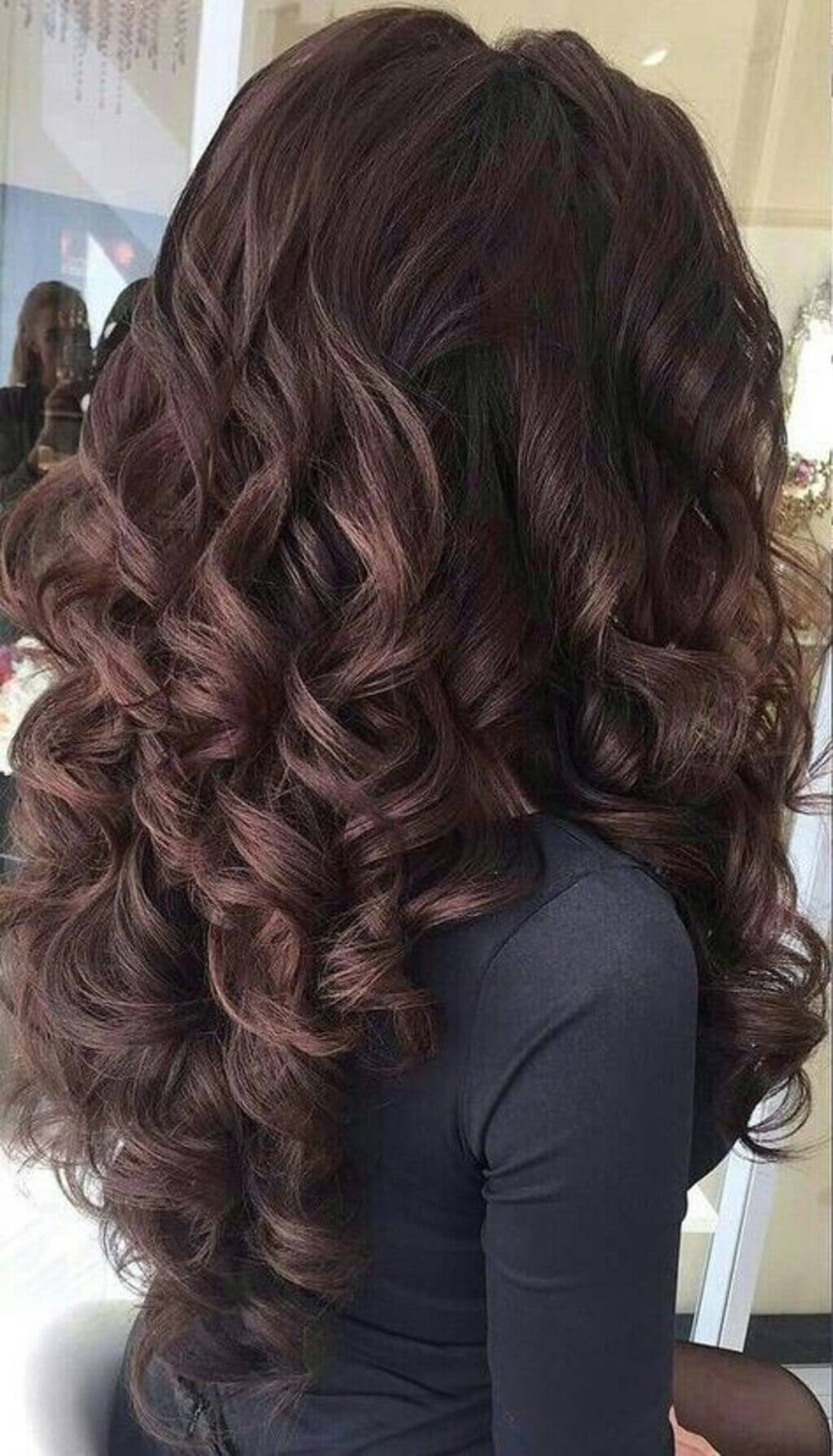 Spiral Perm hair look