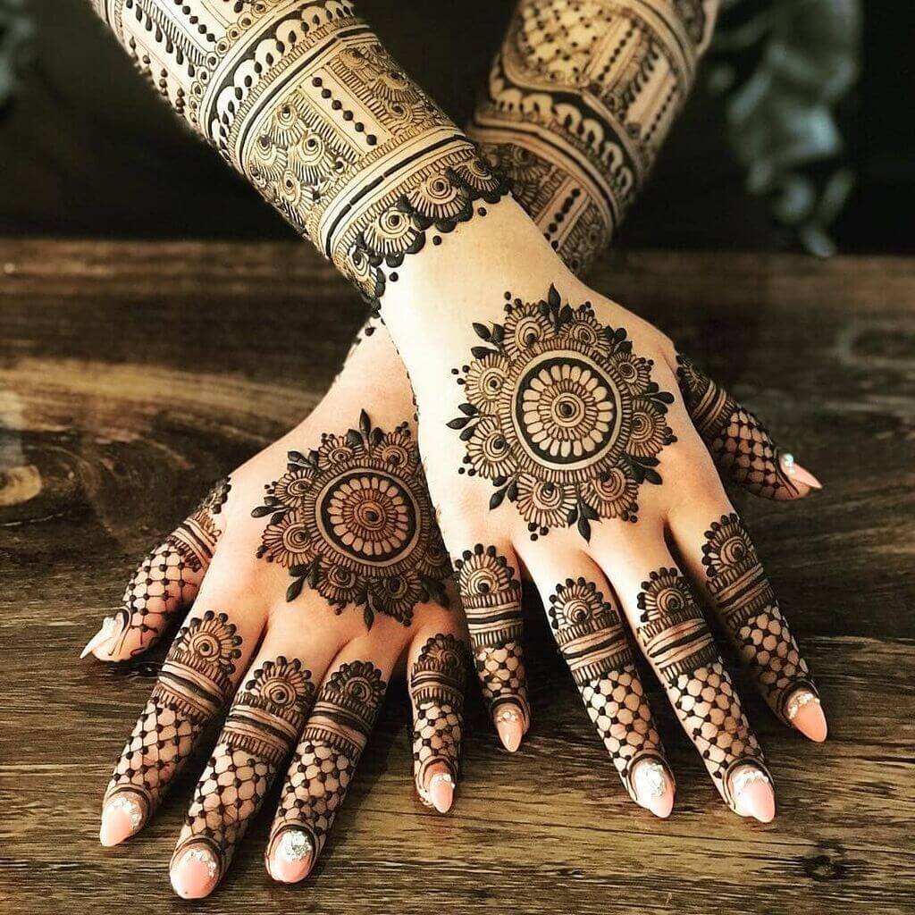 Back Hand Filler Mehndi Design