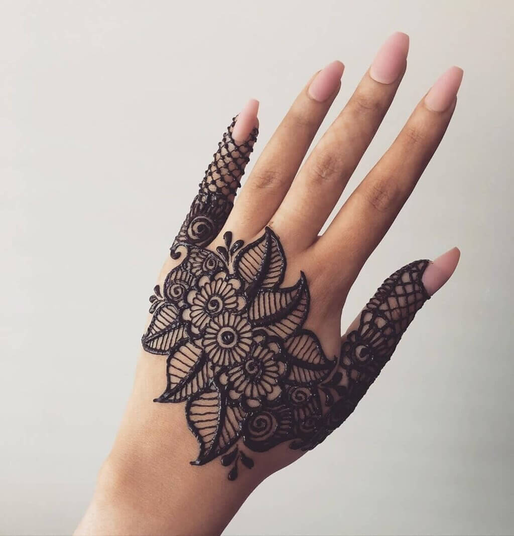 Double Liner Mehndi Design