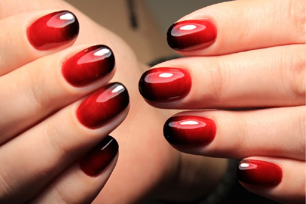 Red and black Omber Nails Colors