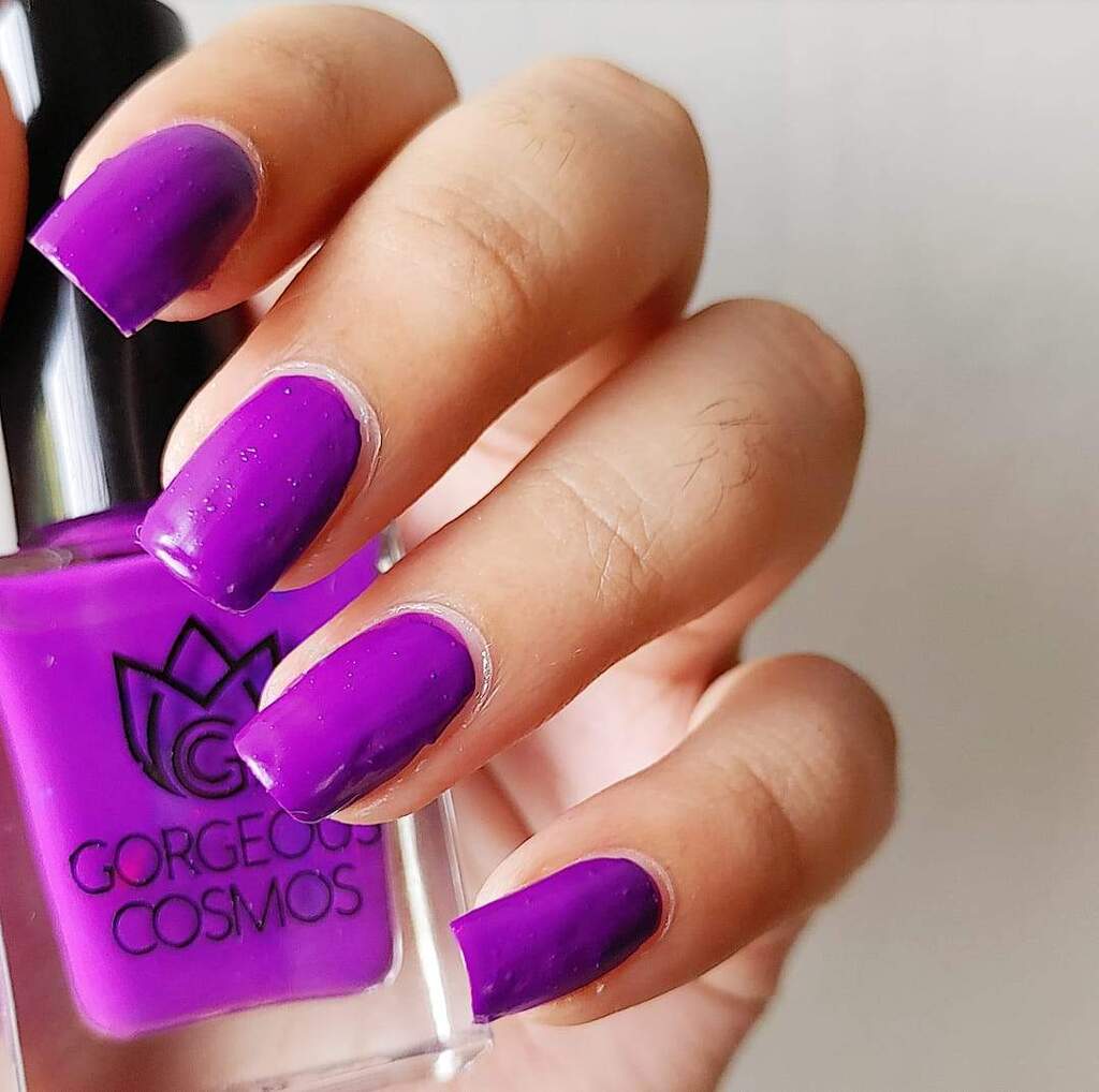  Neon Purple Nails 
