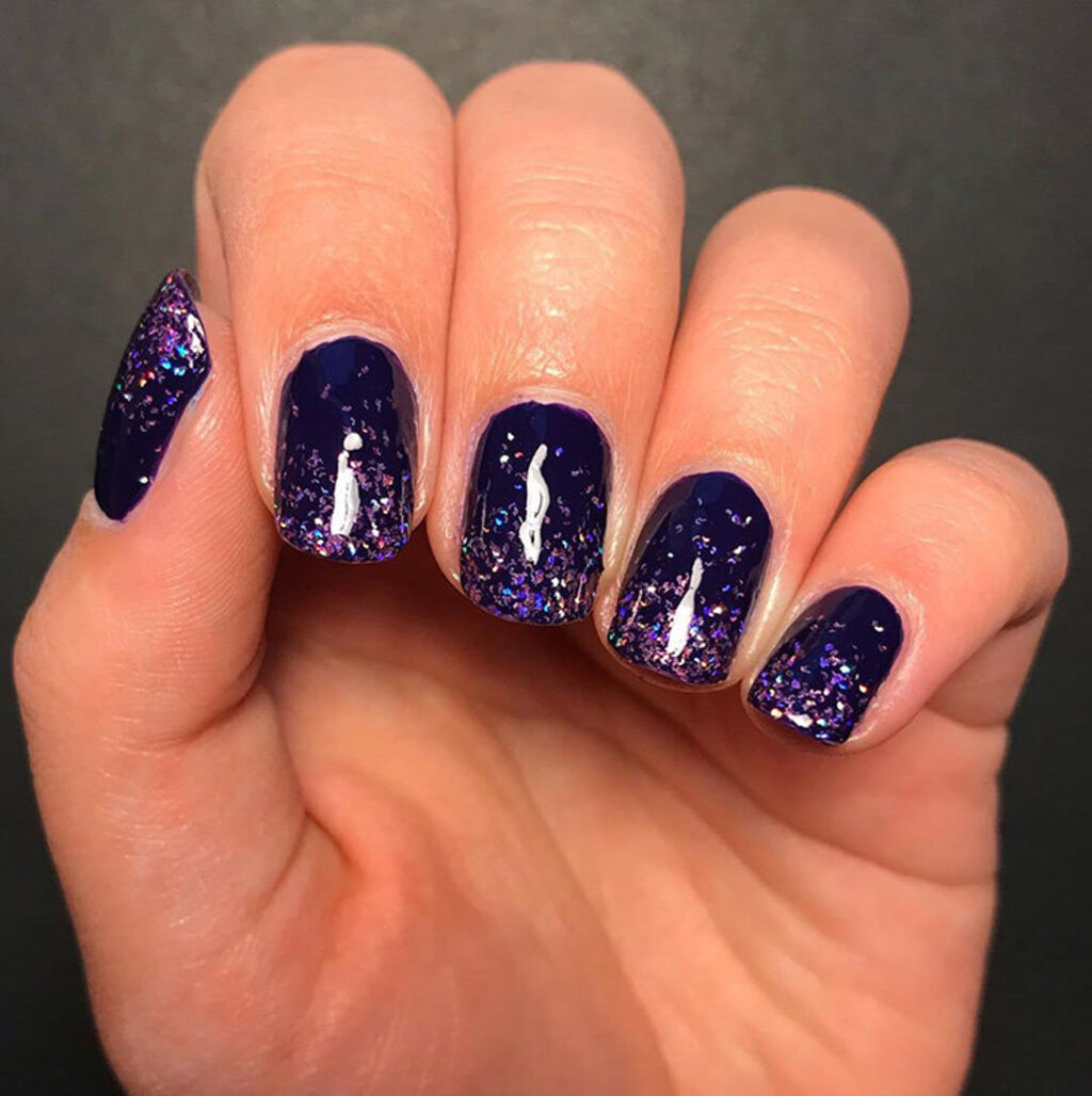 Purple Glitter Nails 