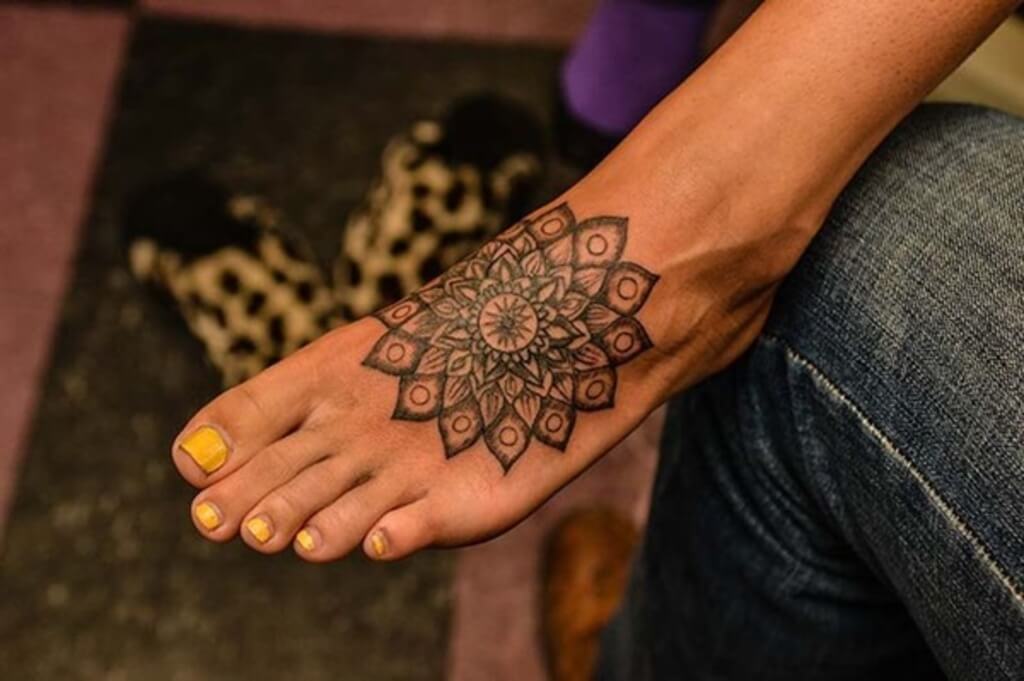 Most Popular Foot Tattoos for Women with Latest Designs