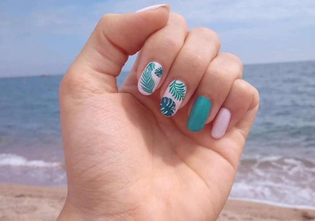 Beach Nails 2022: 20 Cool & Trendy Designs You Must Explore