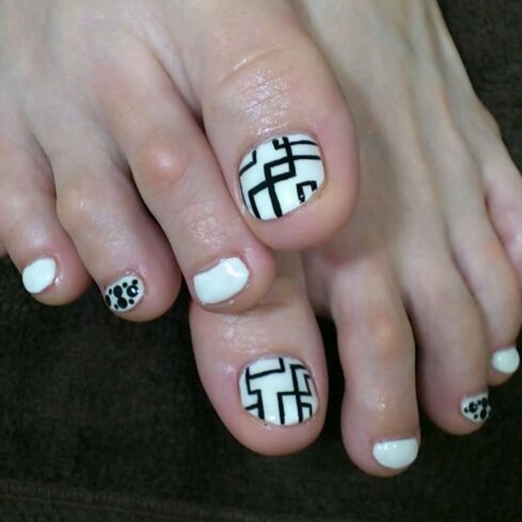 Simple Tribal Toenail Designs