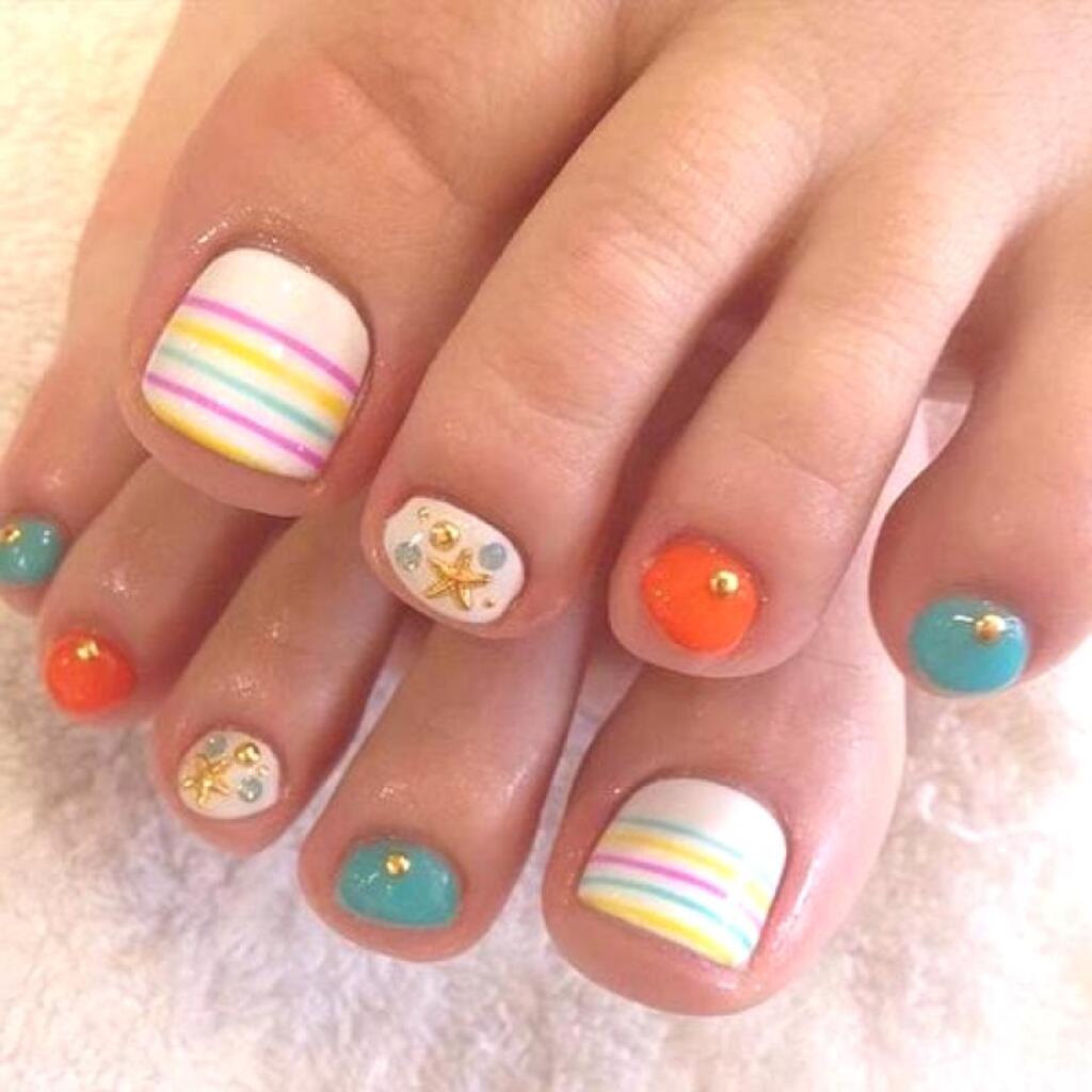 Colorful Stripes Nails