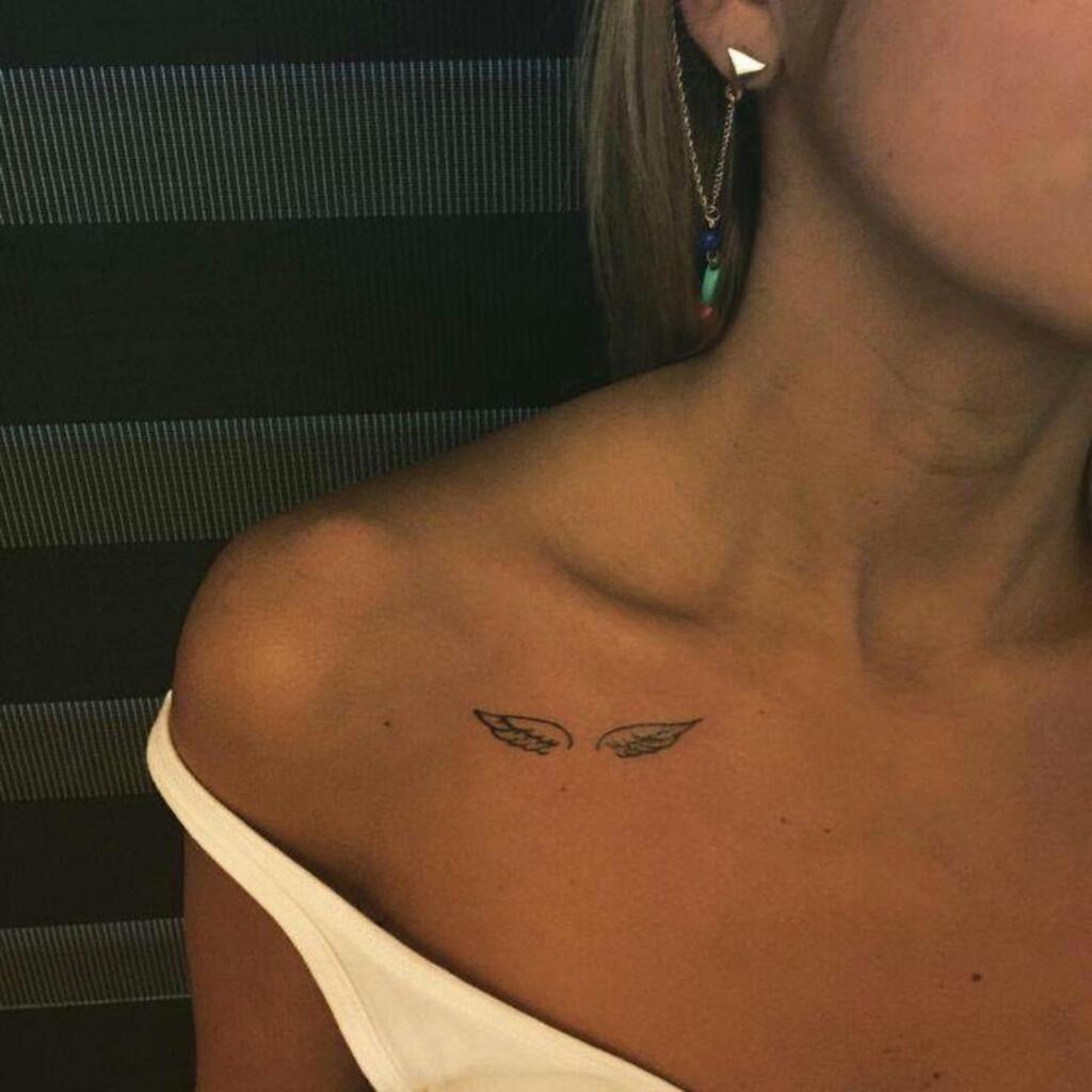 wing tattoo on shoulder
