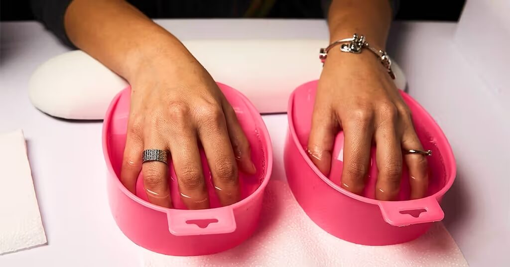 How To Remove Acrylic Nails With An Acetone Soak-Off