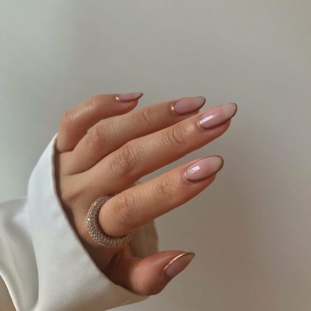Nails with Brown Outline ideas