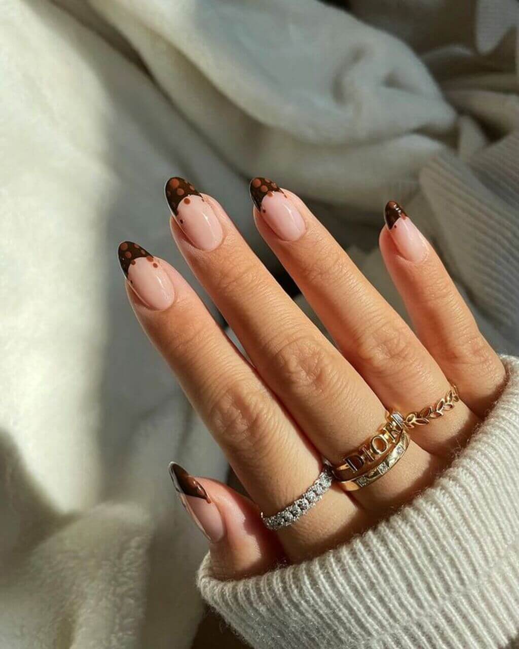 brown tip nails