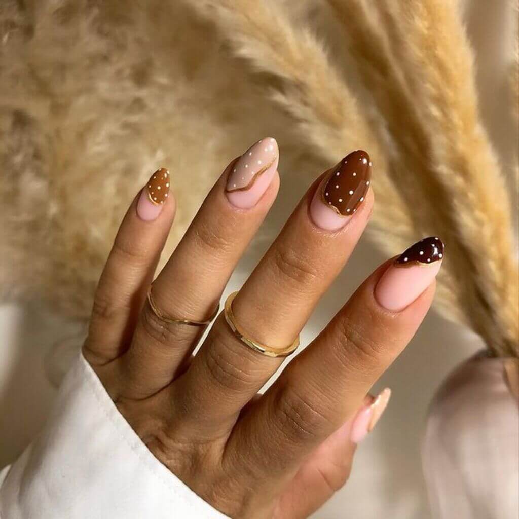 brown tip nails