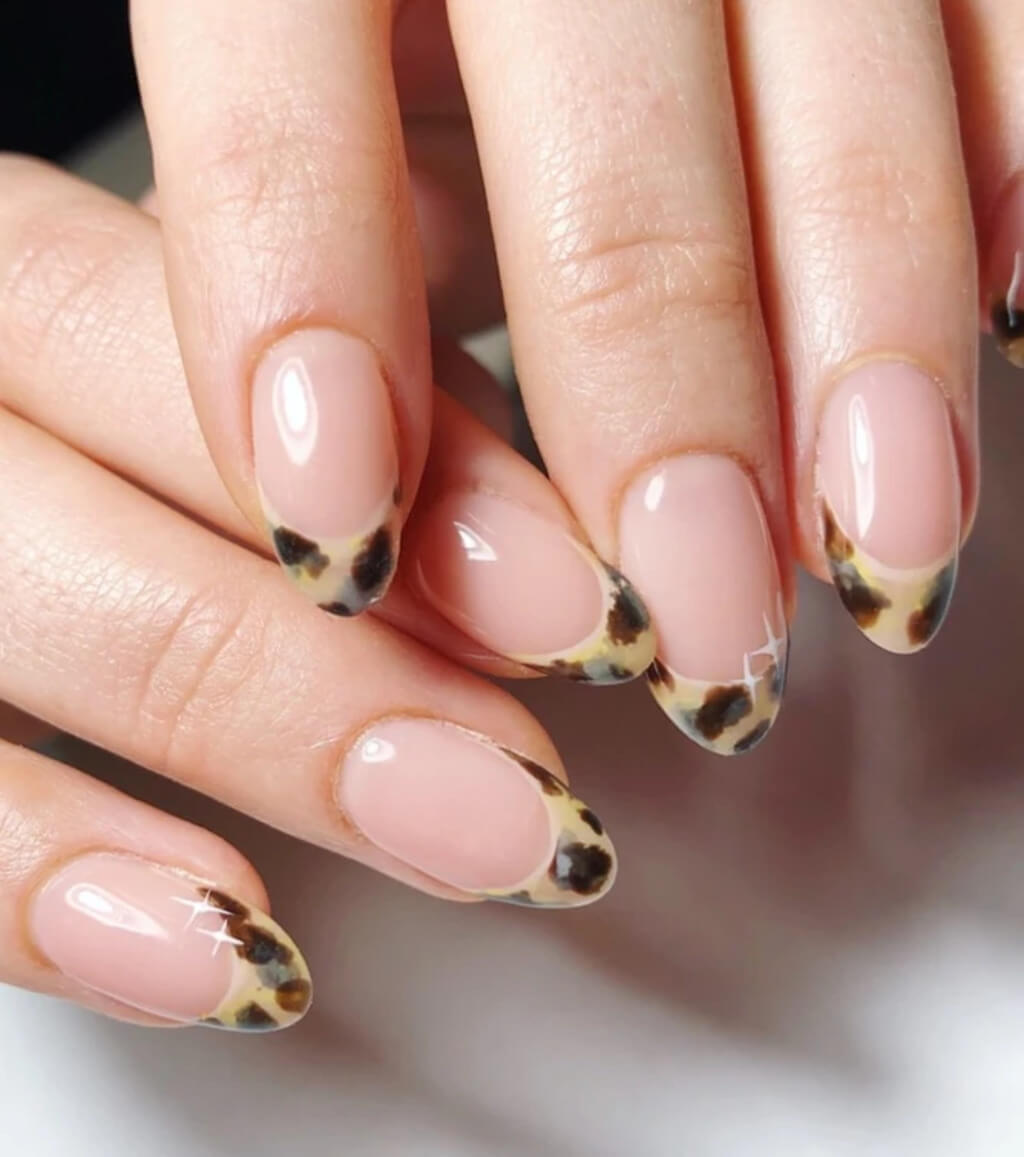 brown french tips nails