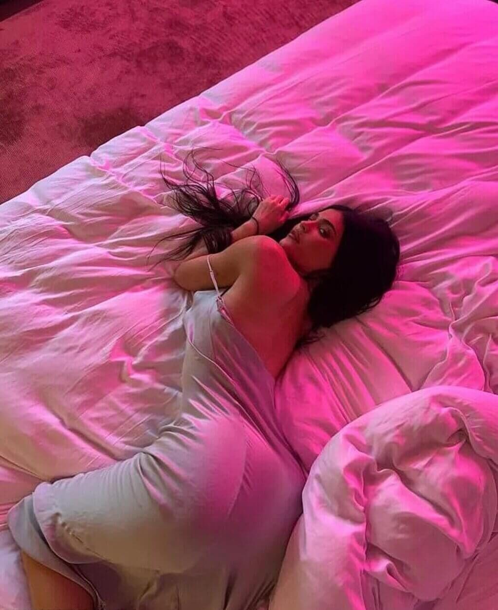 Kylie Jenner's bedroom photos go viral