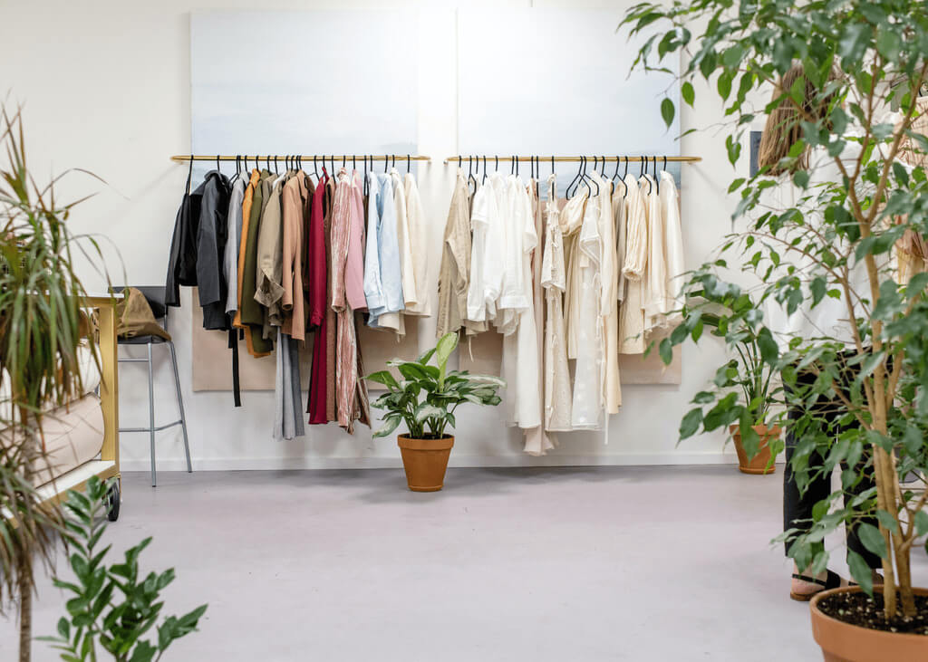 5 Simple Yet Stylish Organic Clothing Brands in 2022