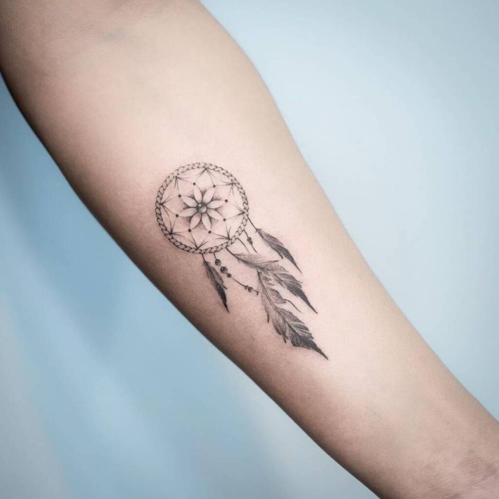 10 Different Dream Catcher Tattoo Designs That You Can Have!