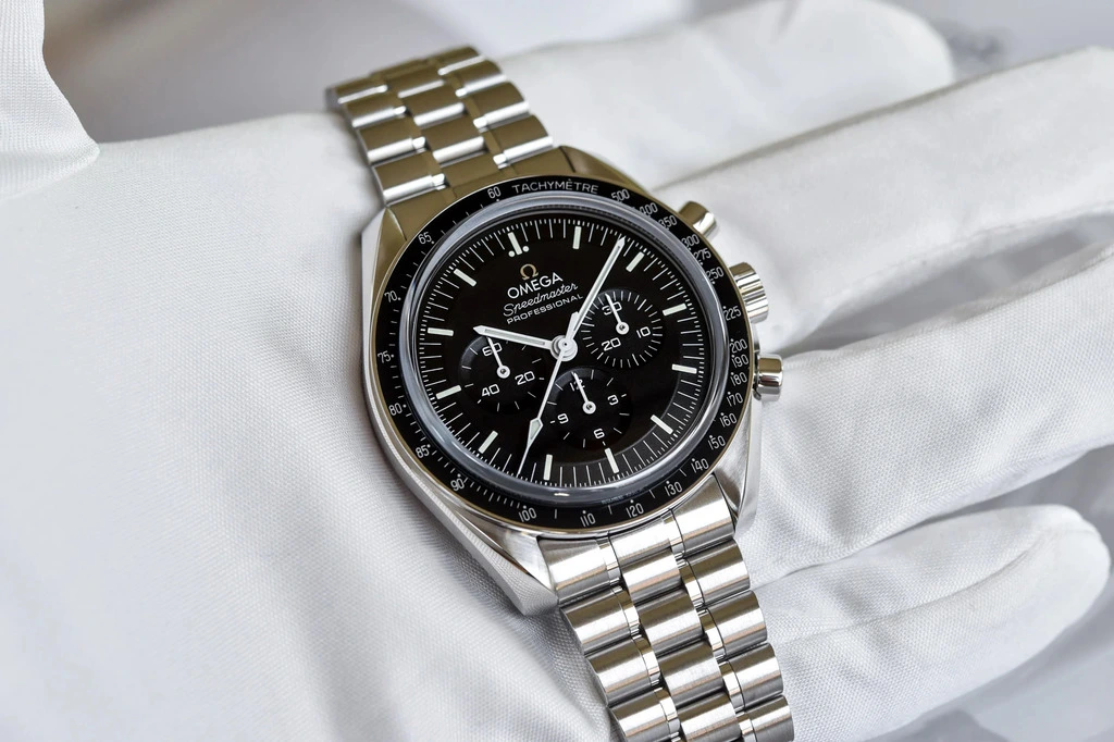 Omega Speedmaster Moonwatch