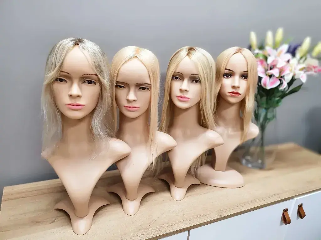 Key Difference Between Hair Topper and Hair Wig