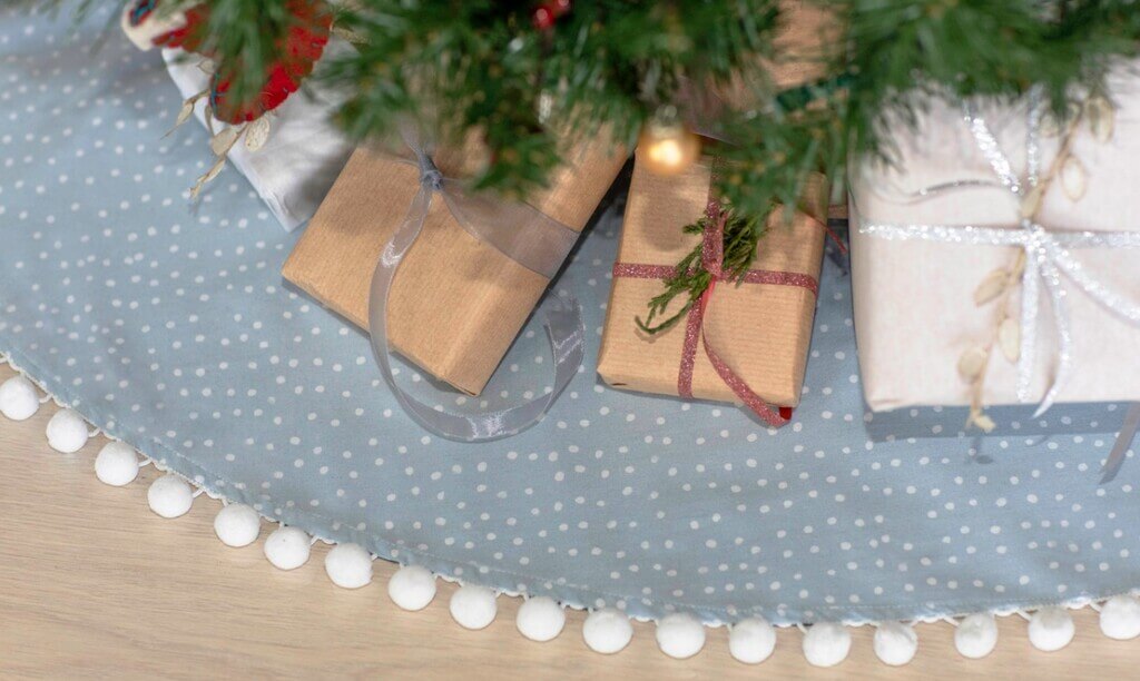 Wrap up with a tree skirt