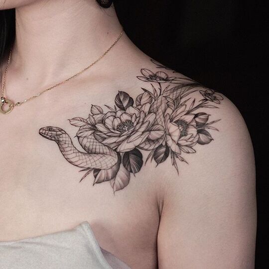 Snakes and Roses Tattoos on shoulder for Women