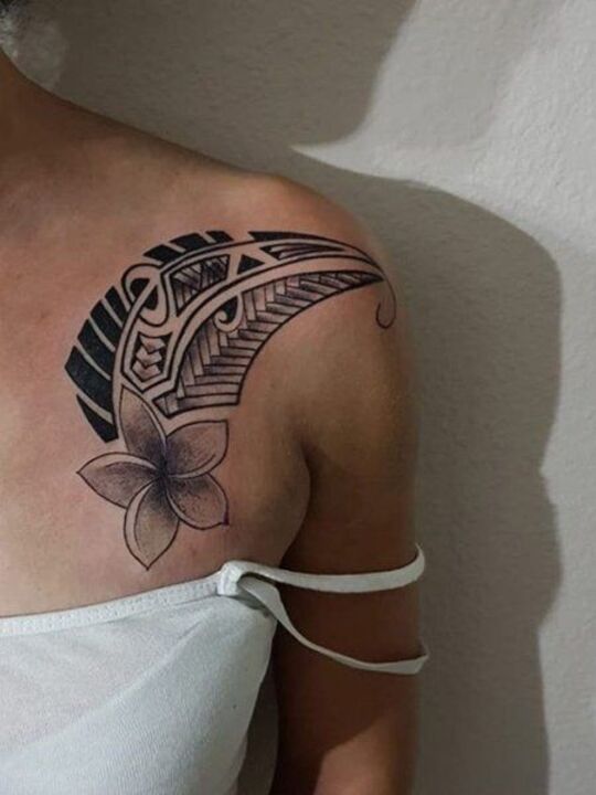 Tribal Tattoos on Shoulder for Women