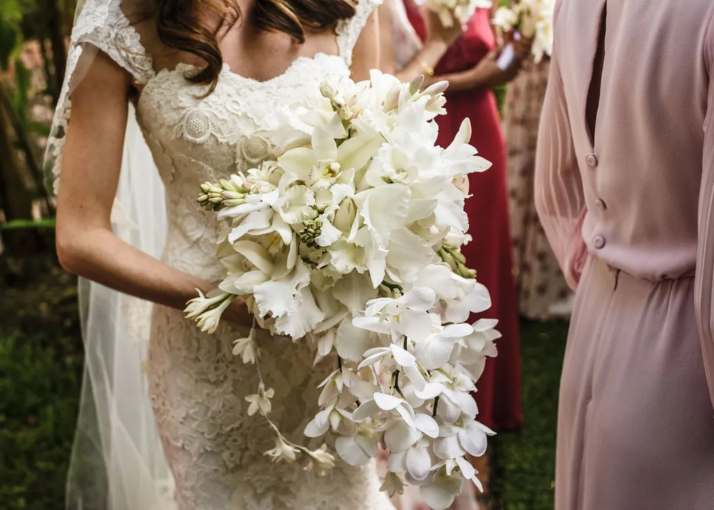 Classic wedding flower arrangement