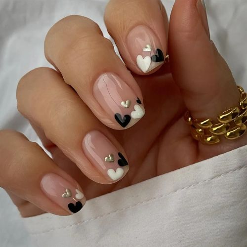 Glam Hearts nail manicure